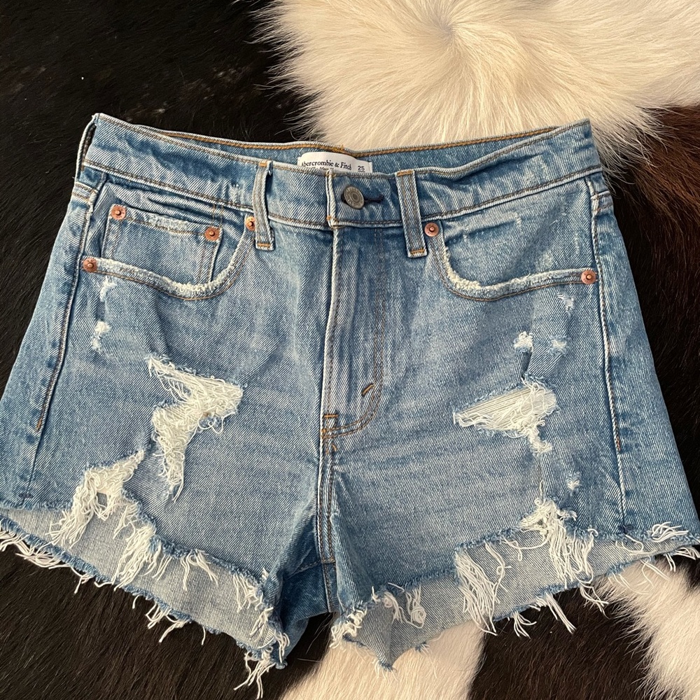 Abercrombie Mid Rise Mom Shorts